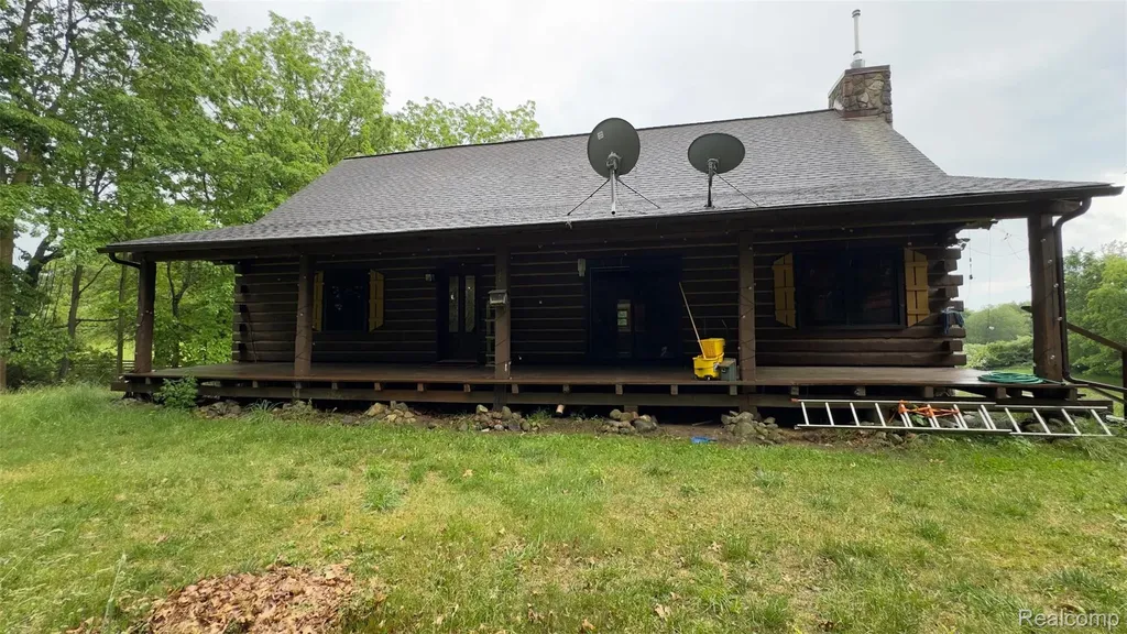 2608 E Sutton Road Metamora Township MI 48455