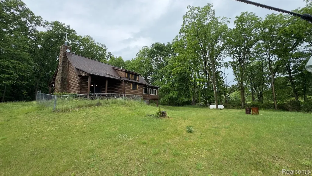 2608 E Sutton Road Metamora Township MI 48455