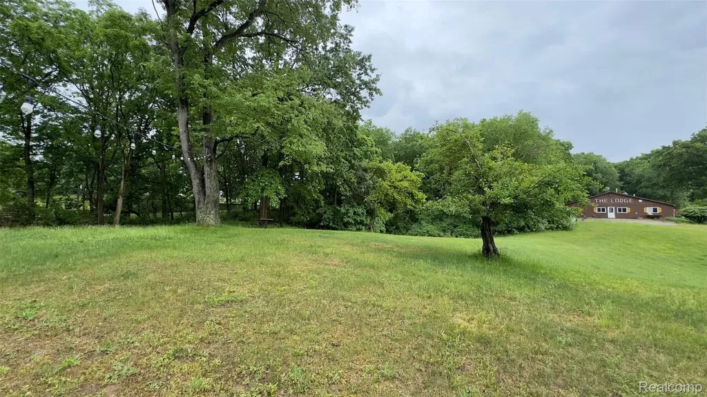 2608 E Sutton Road Metamora Township MI 48455