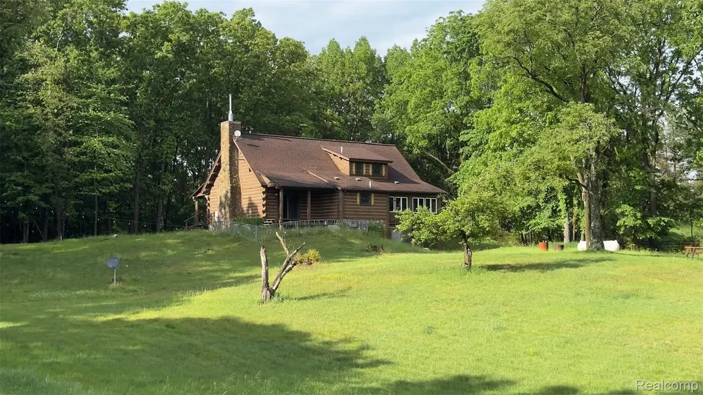2608 E Sutton Road Metamora Township MI 48455