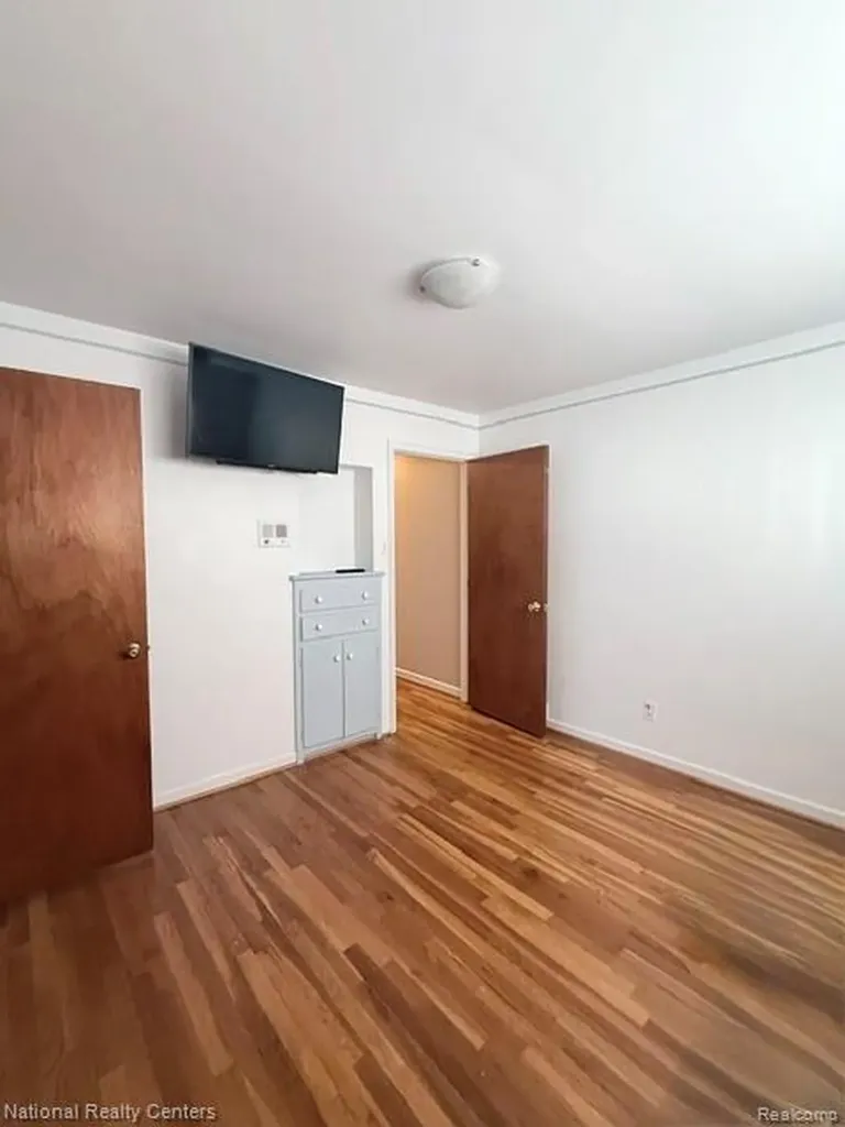 2639 Woodbine Drive Waterford Charter Township MI 48328