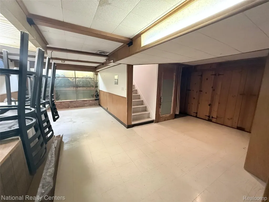 2639 Woodbine Drive Waterford Charter Township MI 48328