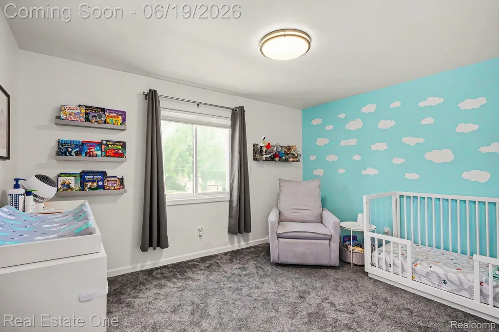 6317 Atkins Drive Troy City MI 48085