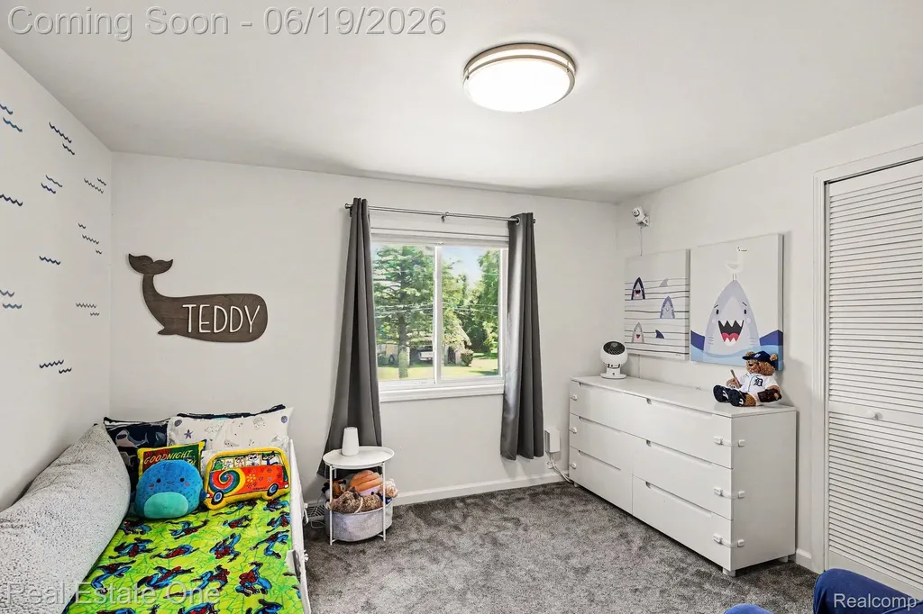 6317 Atkins Drive Troy City MI 48085