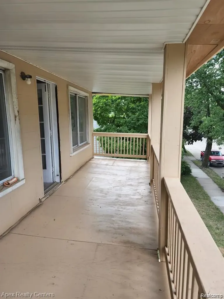 17358 Clarann Street Melvindale City MI 48122