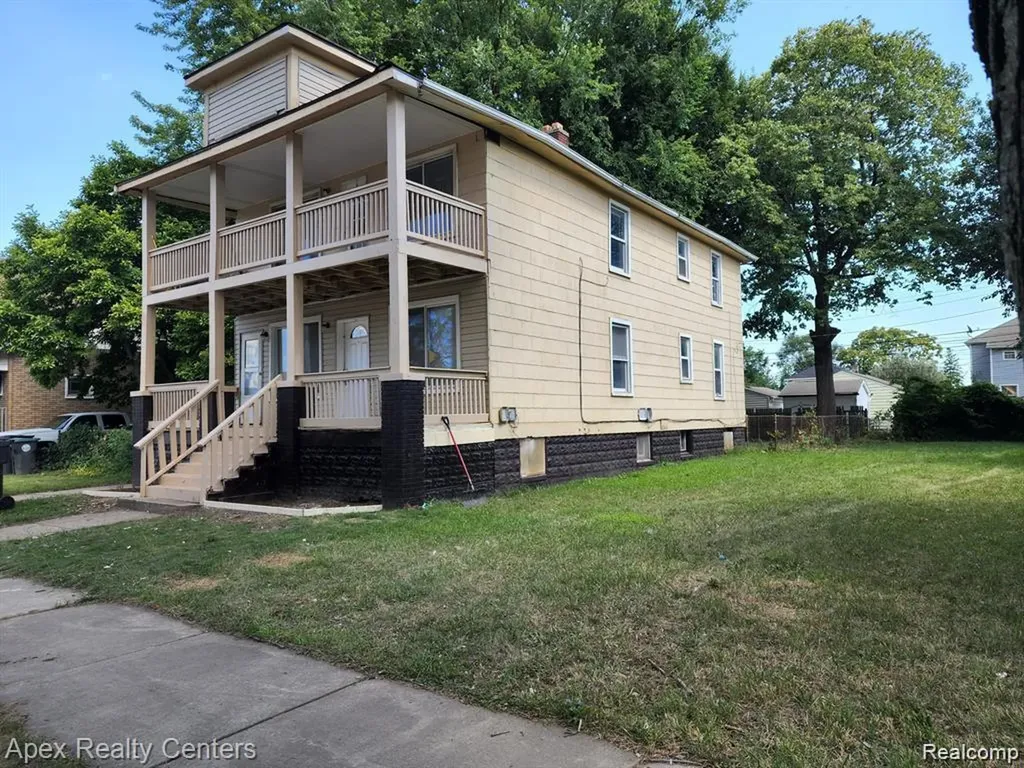 17358 Clarann Street Melvindale City MI 48122