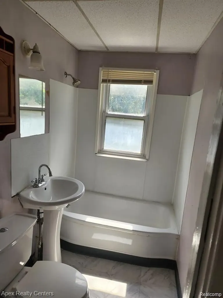17358 Clarann Street Melvindale City MI 48122