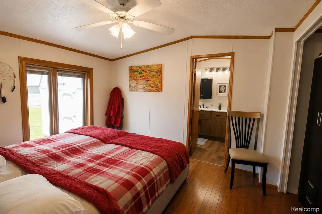 23 Highland Terrace White Lake Charter Township MI 48386