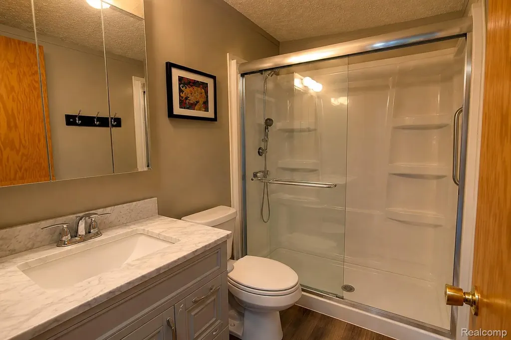 23 Highland Terrace White Lake Charter Township MI 48386
