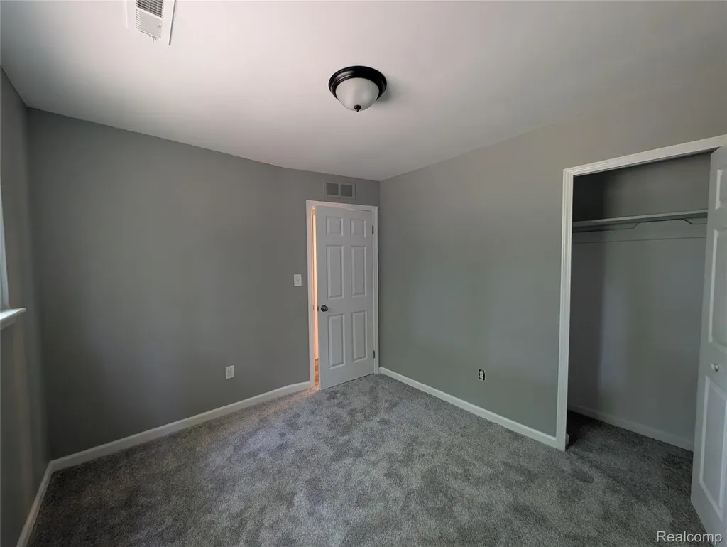15072 Bramell Street Detroit City MI 48223