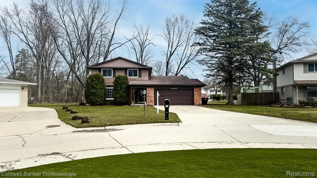20240 Wildhern Street Southfield City MI 48076