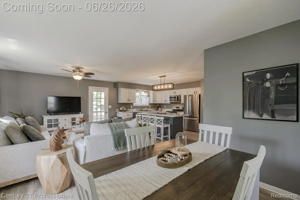 500 Neptune Drive Brandon Charter Township MI 48462