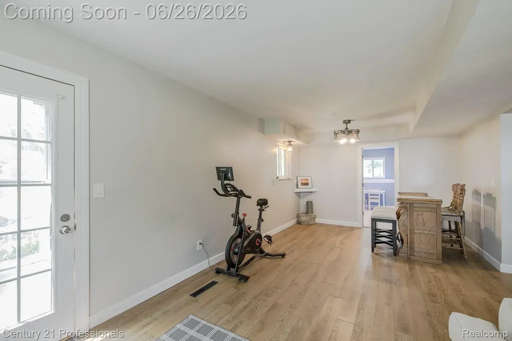 500 Neptune Drive Brandon Charter Township MI 48462