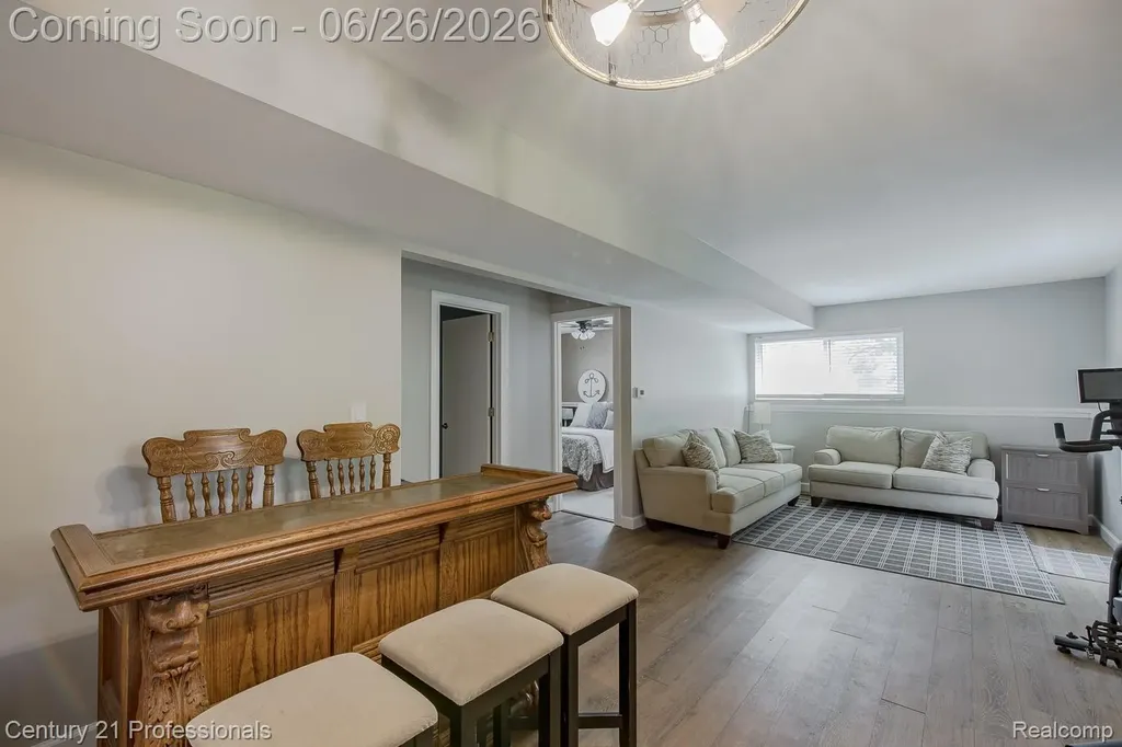 500 Neptune Drive Brandon Charter Township MI 48462