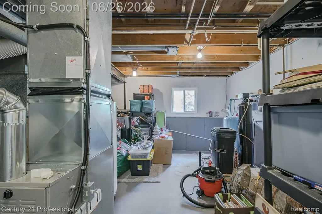 500 Neptune Drive Brandon Charter Township MI 48462