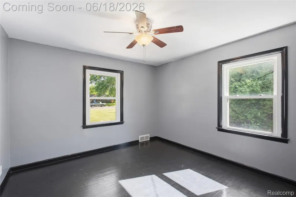 3408 N River Road Fort Gratiot Charter Township MI 48059
