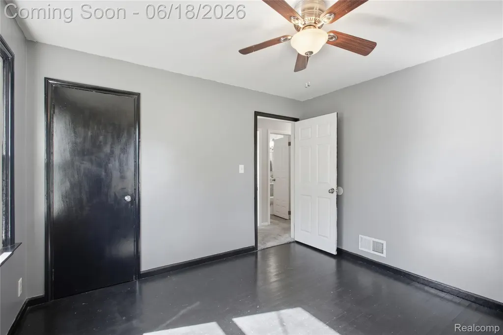 3408 N River Road Fort Gratiot Charter Township MI 48059