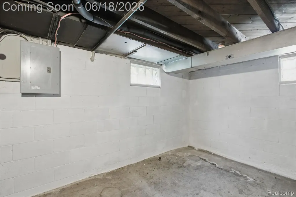 3408 N River Road Fort Gratiot Charter Township MI 48059