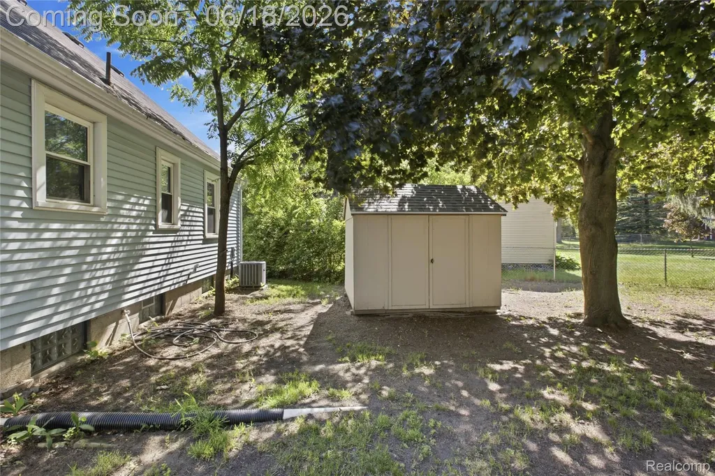 3408 N River Road Fort Gratiot Charter Township MI 48059