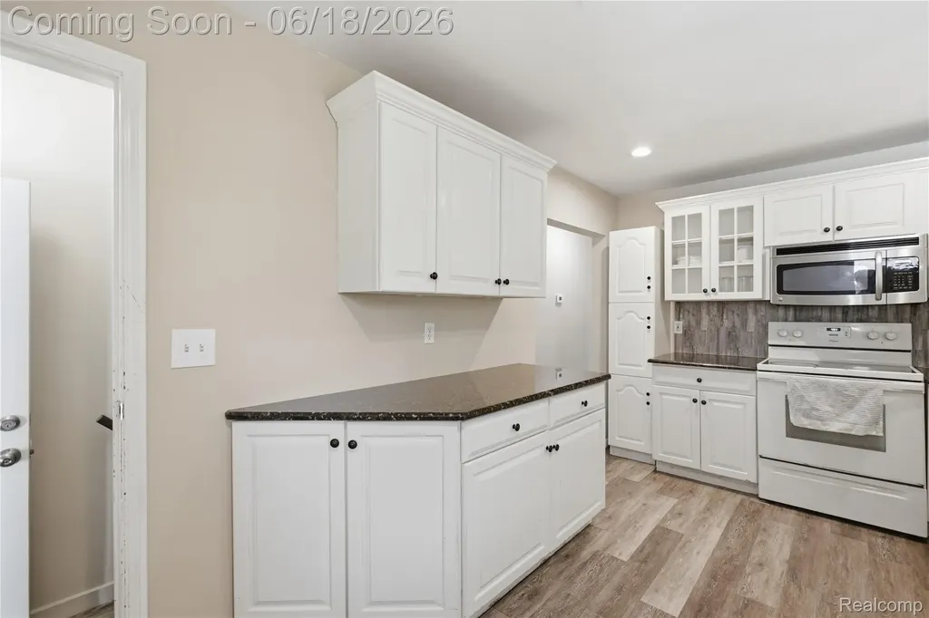 3408 N River Road Fort Gratiot Charter Township MI 48059