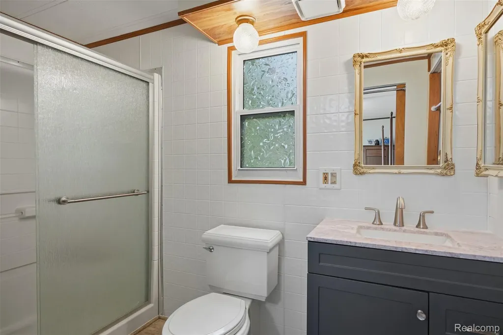 2689 Chickadee Street Rochester Hills City MI 48309
