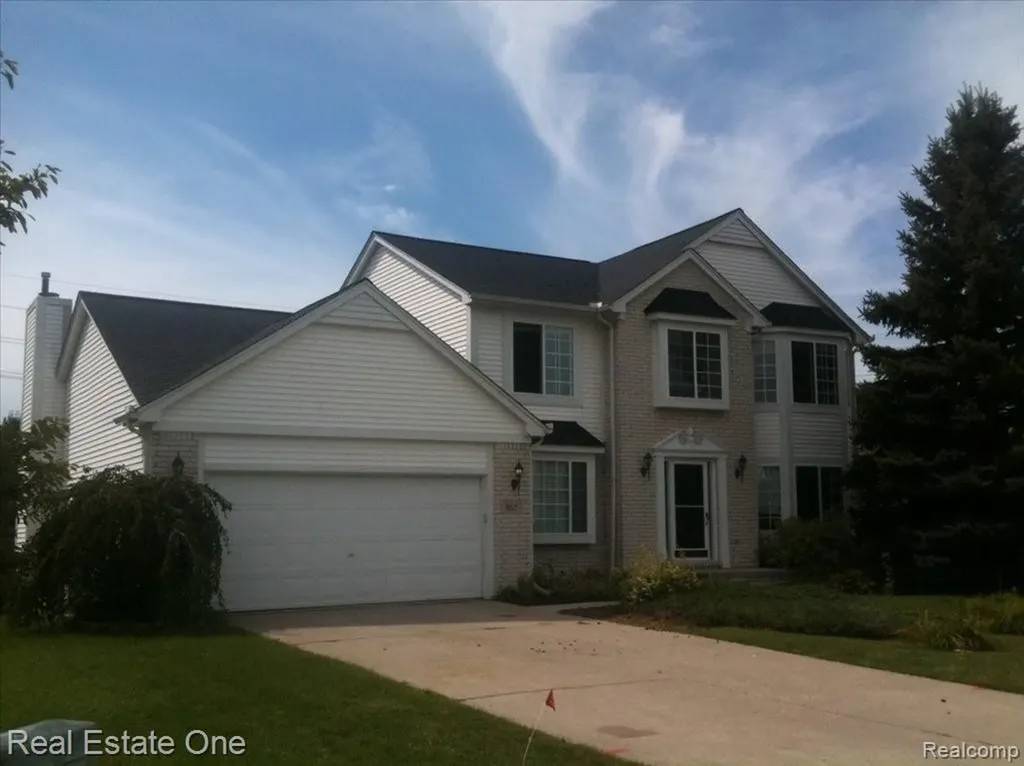 957 Meadowbrook Way Milford Charter Township MI 48381