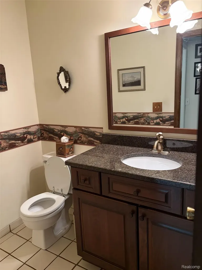 2534 Topsham Drive Rochester Hills City MI 48306