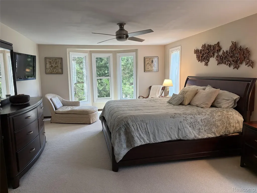 2534 Topsham Drive Rochester Hills City MI 48306