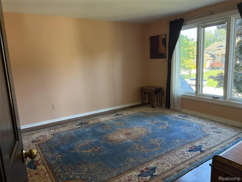 2534 Topsham Drive Rochester Hills City MI 48306