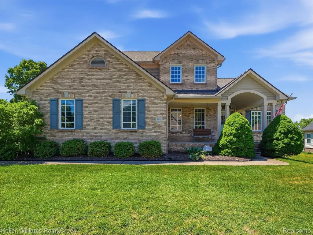 101 Willow Lake Drive Oxford Charter Township MI 48371