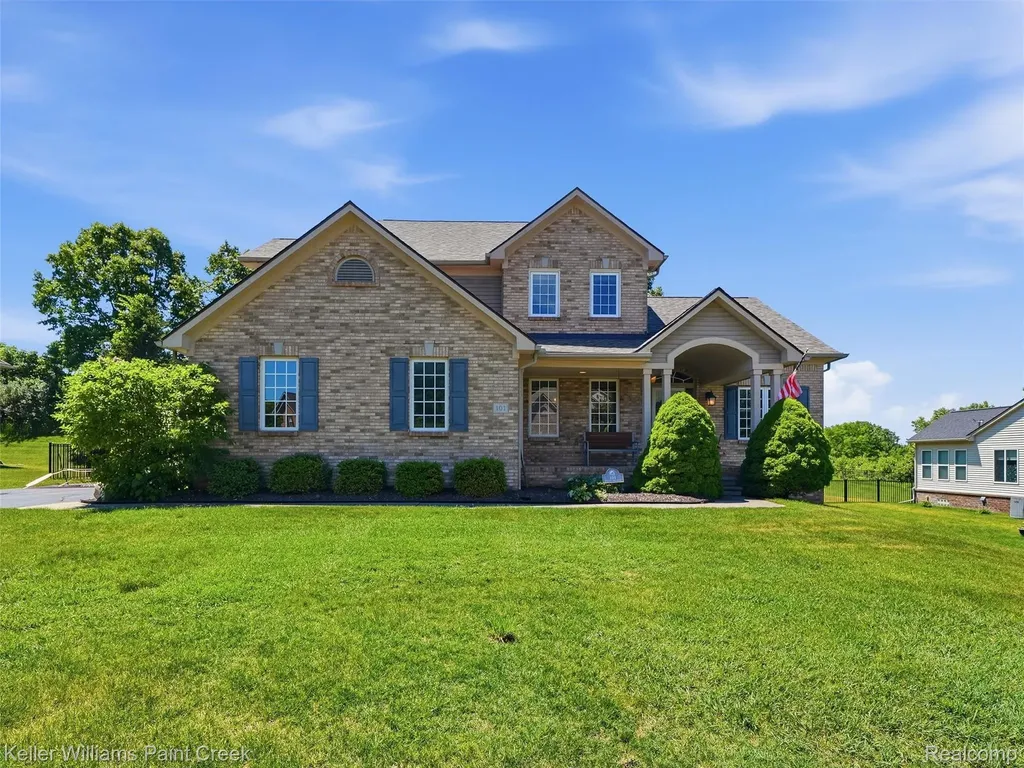 101 Willow Lake Drive Oxford Charter Township MI 48371