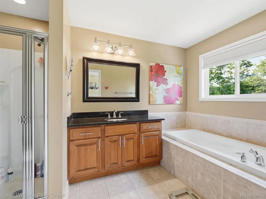 101 Willow Lake Drive Oxford Charter Township MI 48371