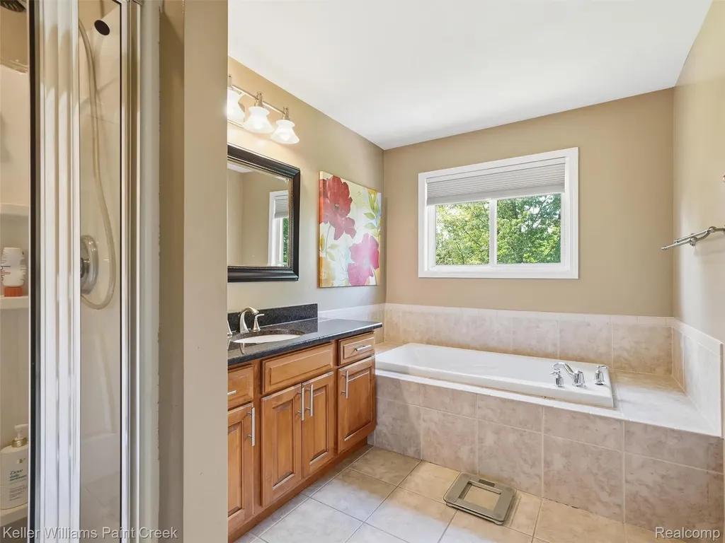 101 Willow Lake Drive Oxford Charter Township MI 48371
