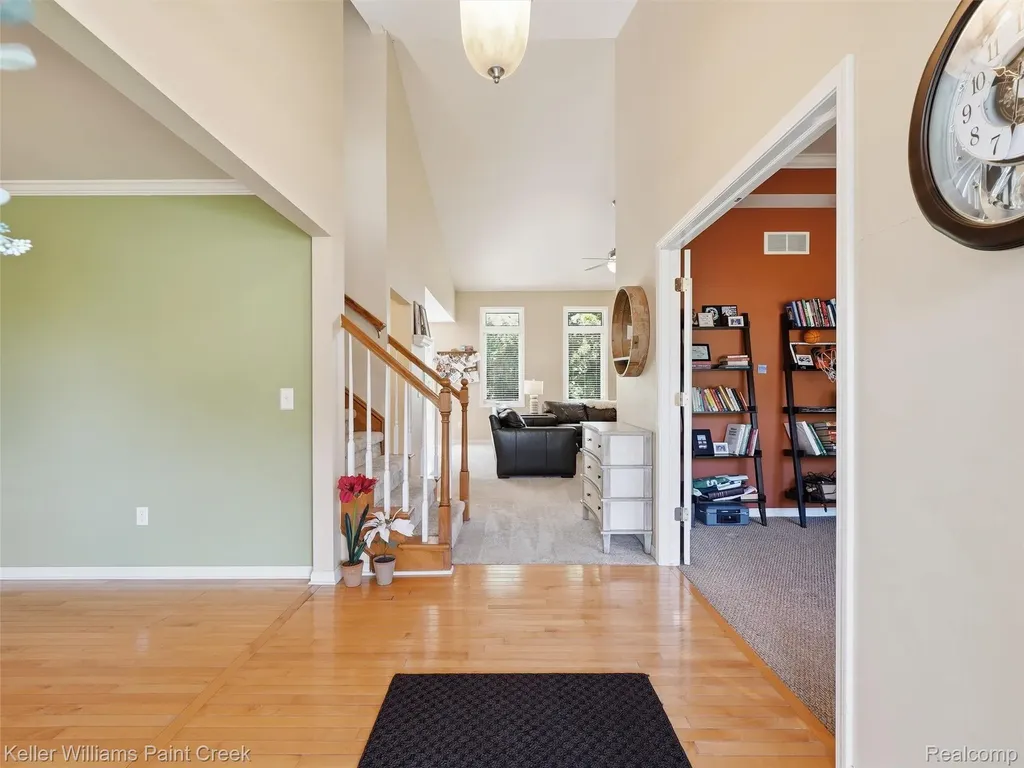 101 Willow Lake Drive Oxford Charter Township MI 48371
