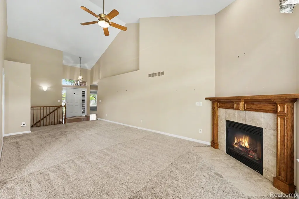 6670 Lexington Avenue S Shelby Charter Township MI 48317