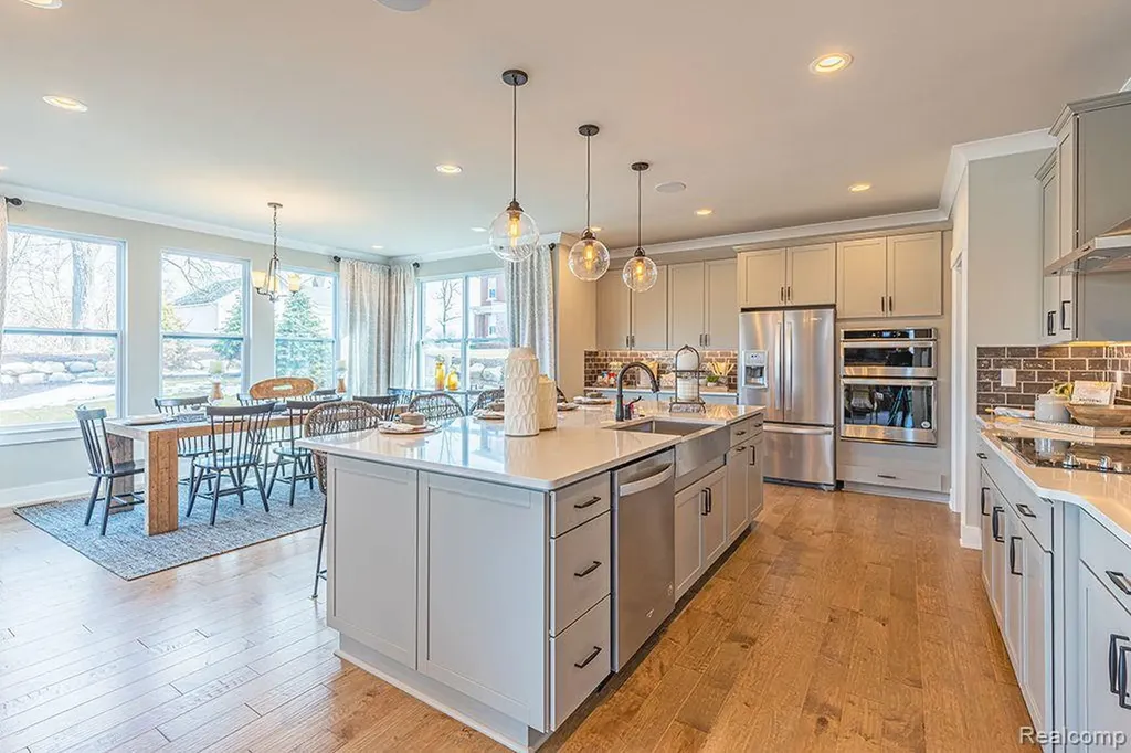 17280 Sarah Drive Macomb Township MI 48042