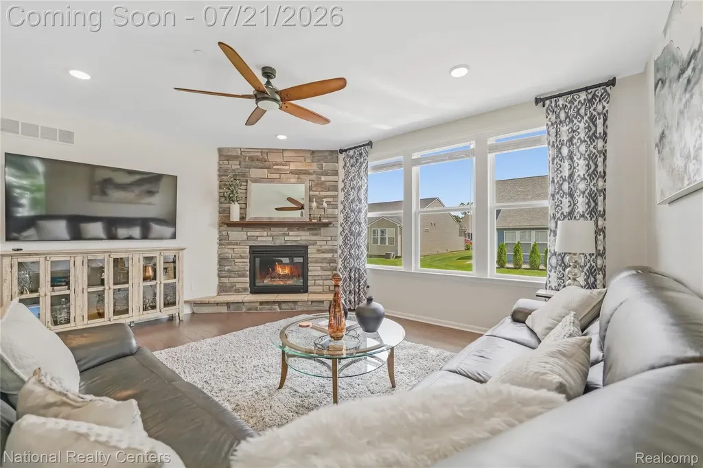 4589 Reserve Way Brighton City MI 48116