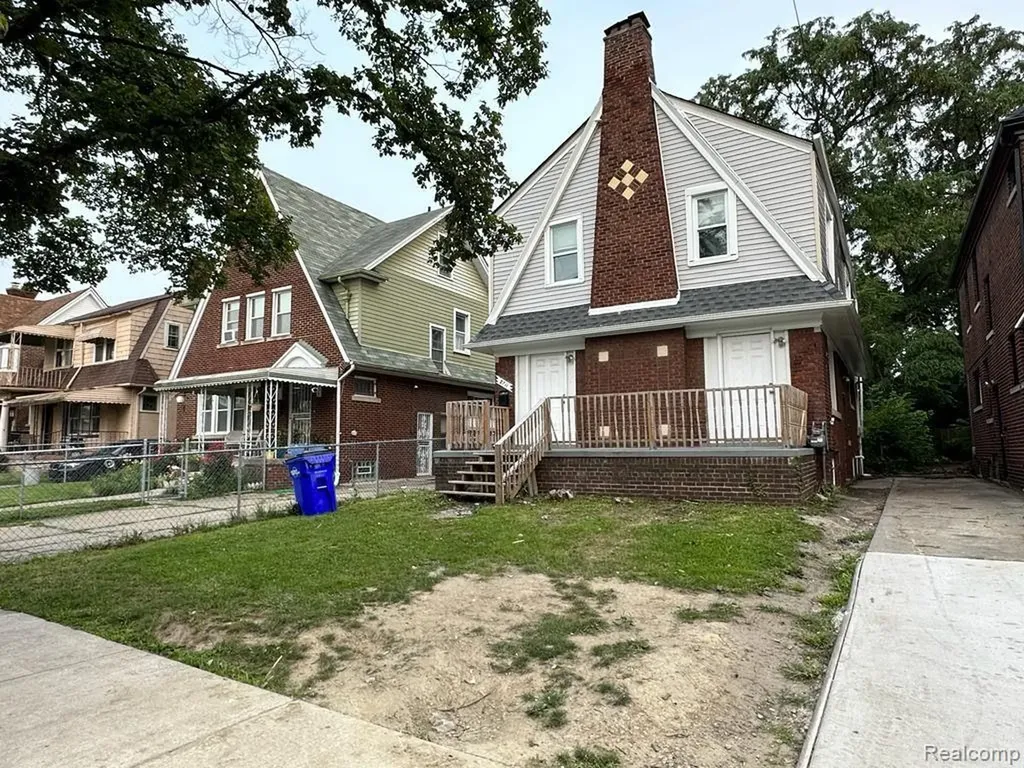 2711 Burlingame Street Detroit City MI 48206