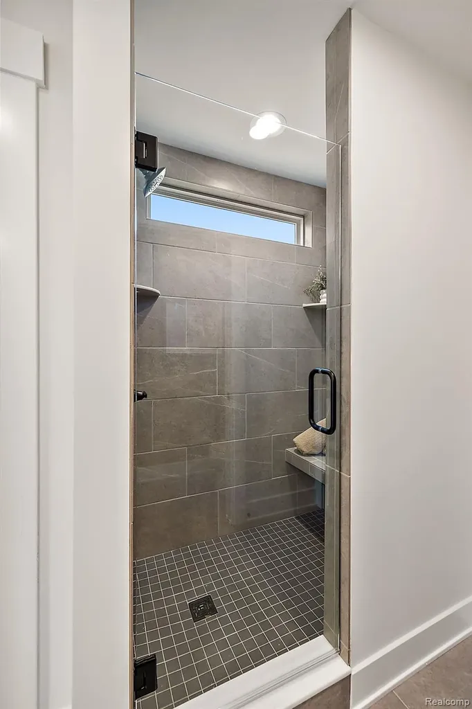 17306 Sarah Drive Macomb Township MI 48042