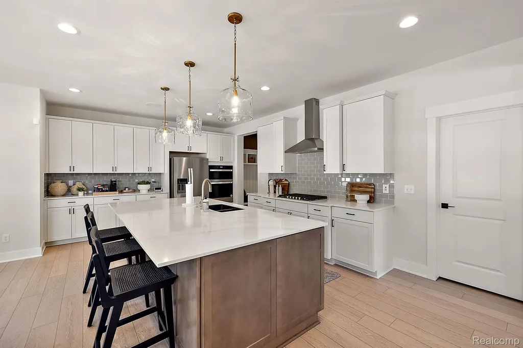 17306 Sarah Drive Macomb Township MI 48042