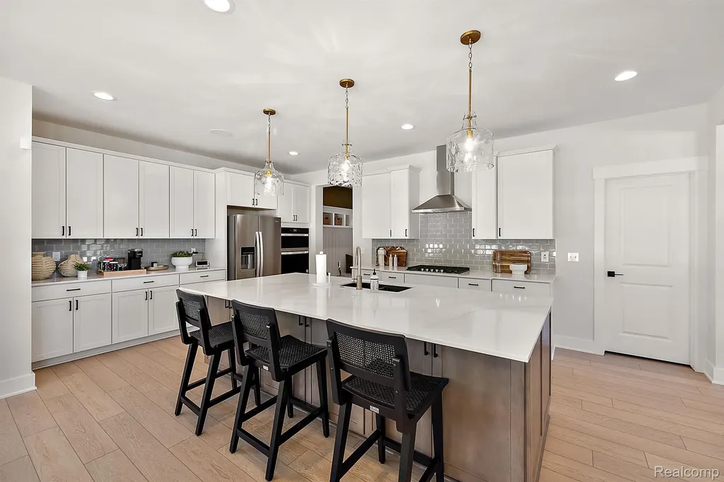 17306 Sarah Drive Macomb Township MI 48042