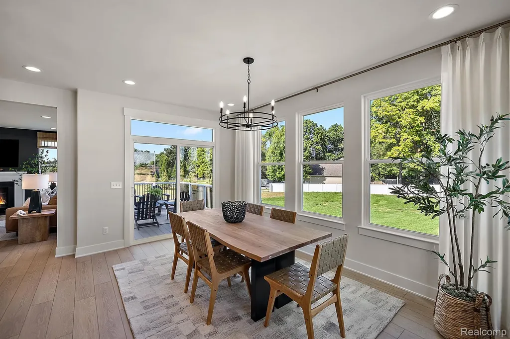 17306 Sarah Drive Macomb Township MI 48042