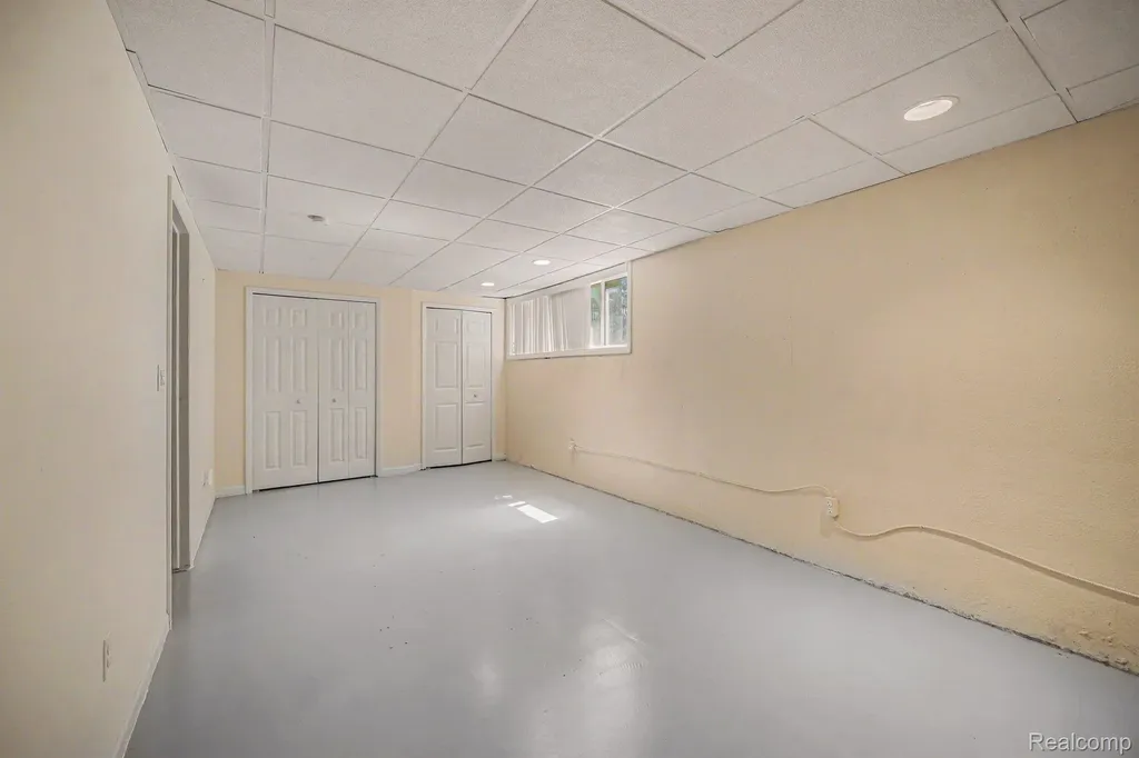 1390 Patricia Avenue Ann Arbor City MI 48103