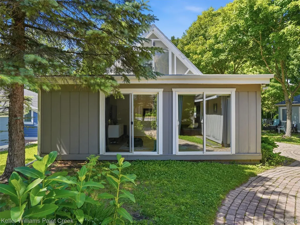 10435 Spring Street Tyrone Township MI 48430