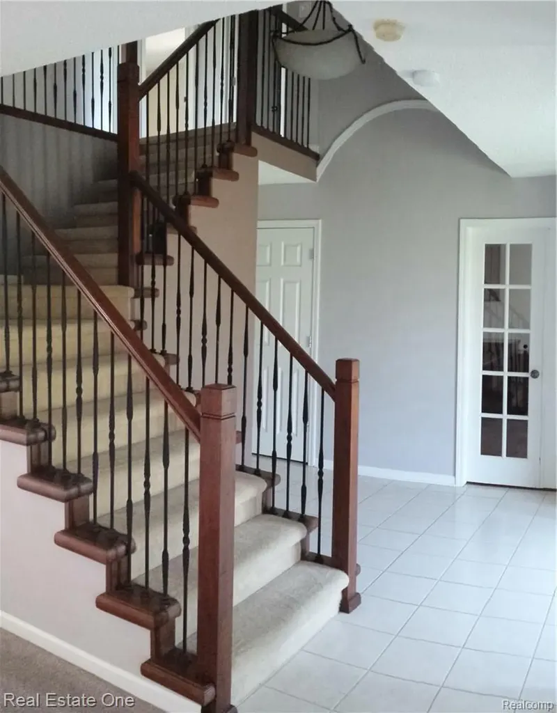 475 Dorchester Way Milford Village MI 48381