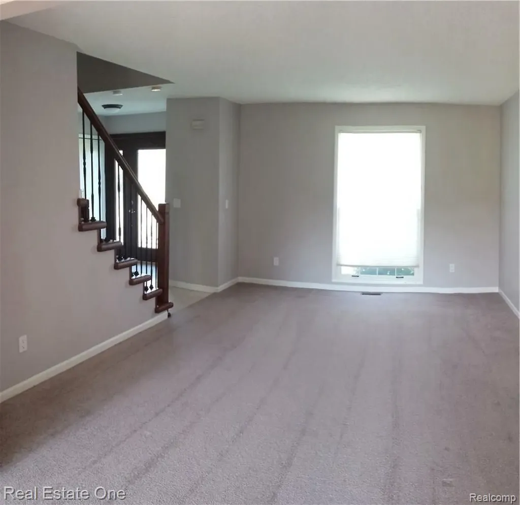 475 Dorchester Way Milford Village MI 48381