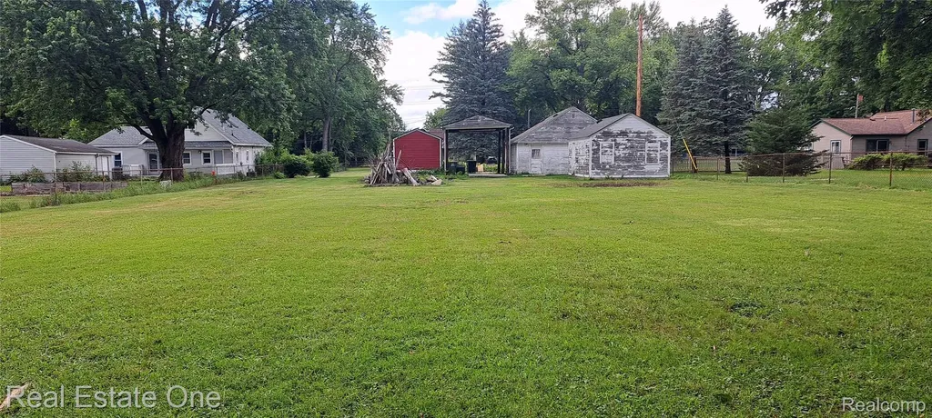 23765 Mary Street Taylor City MI 48180