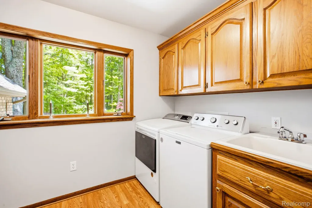 3121 Abbottsford Road Clyde Township MI 48049