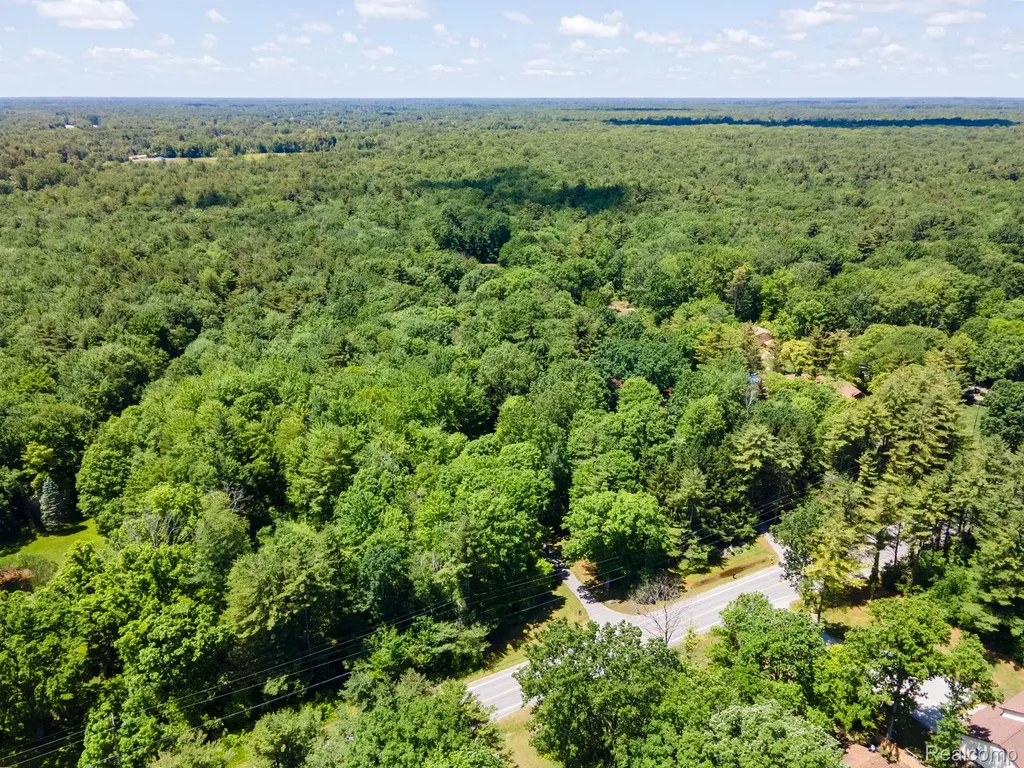 3121 Abbottsford Road Clyde Township MI 48049