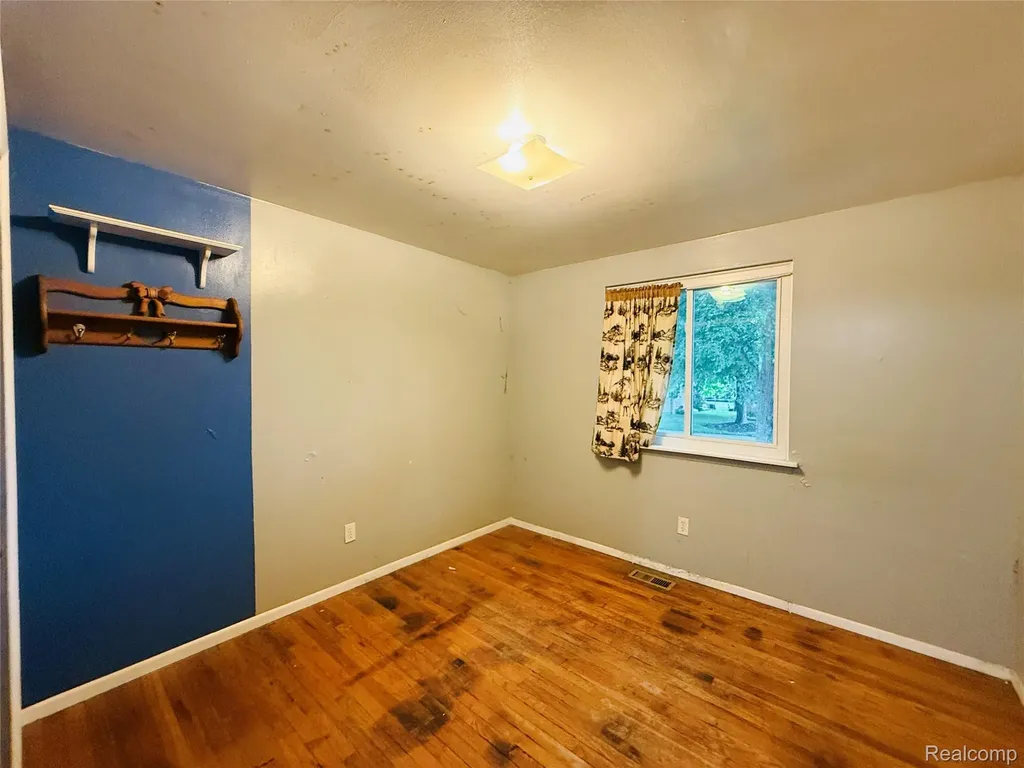 1501 Barchester Street Westland City MI 48186
